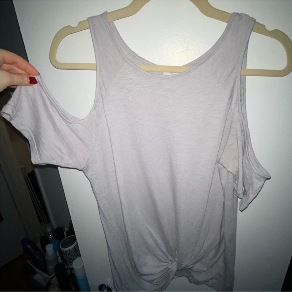 BP Gray Cold Shoulder Knot Tee - Picture 3 of 4